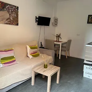 https://edelweis.fr-provencehotel.com